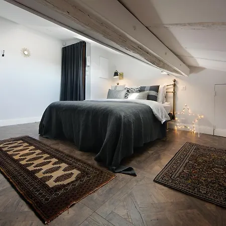 Cocoon Loft - Magnifique Loft Sous Toit, Refait A Neuf, Vues Splendides, Clim, Wifi Appartamento